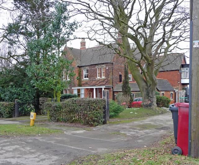 File:Westfield House, Westfield Road, Barton Upon Humber - geograph.org.uk - 1176273.jpg