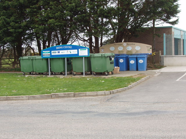 File:"Bring centre" for recycling, Kilmore - geograph.org.uk - 1301991.jpg