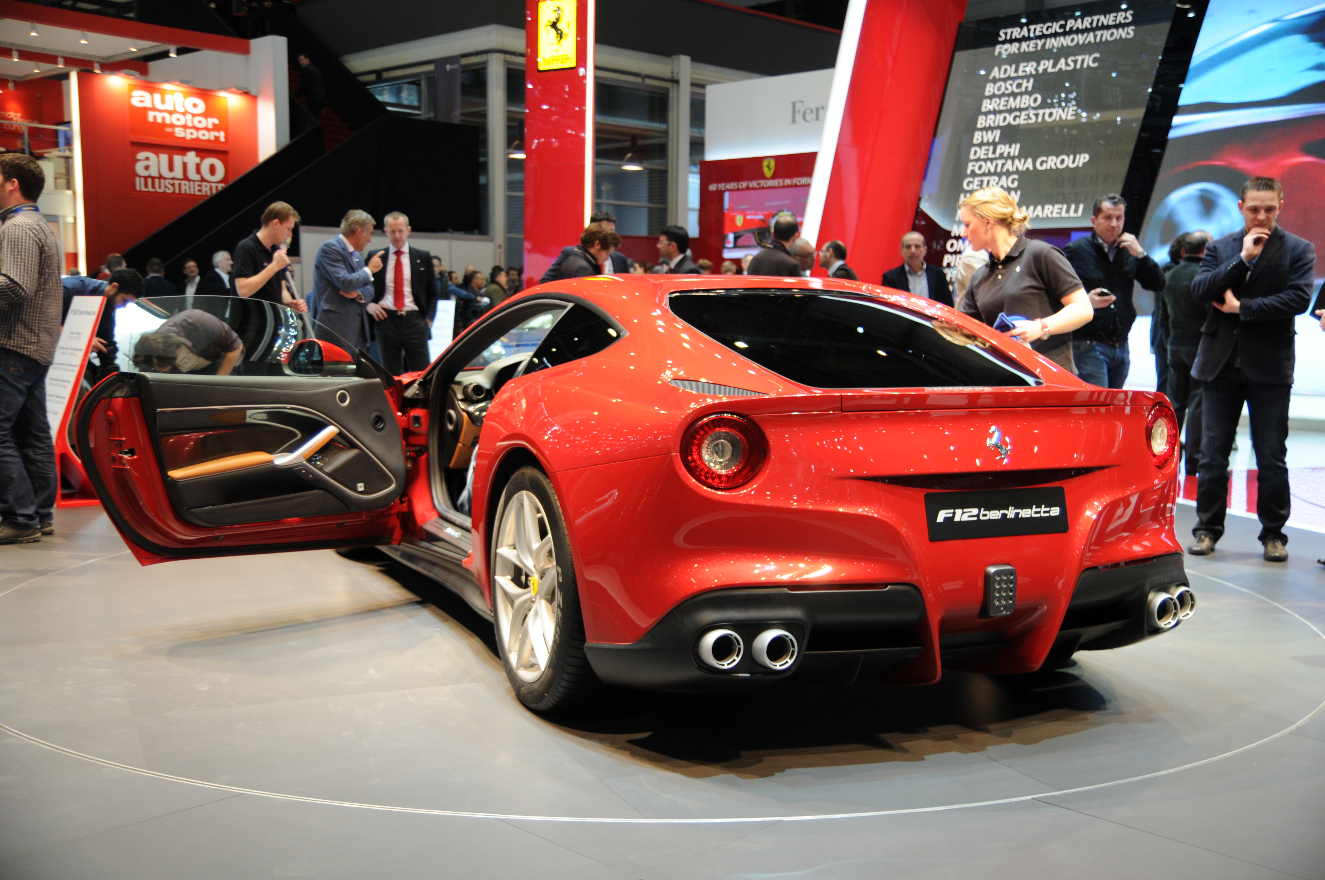  ferrari f12 berlinetta
