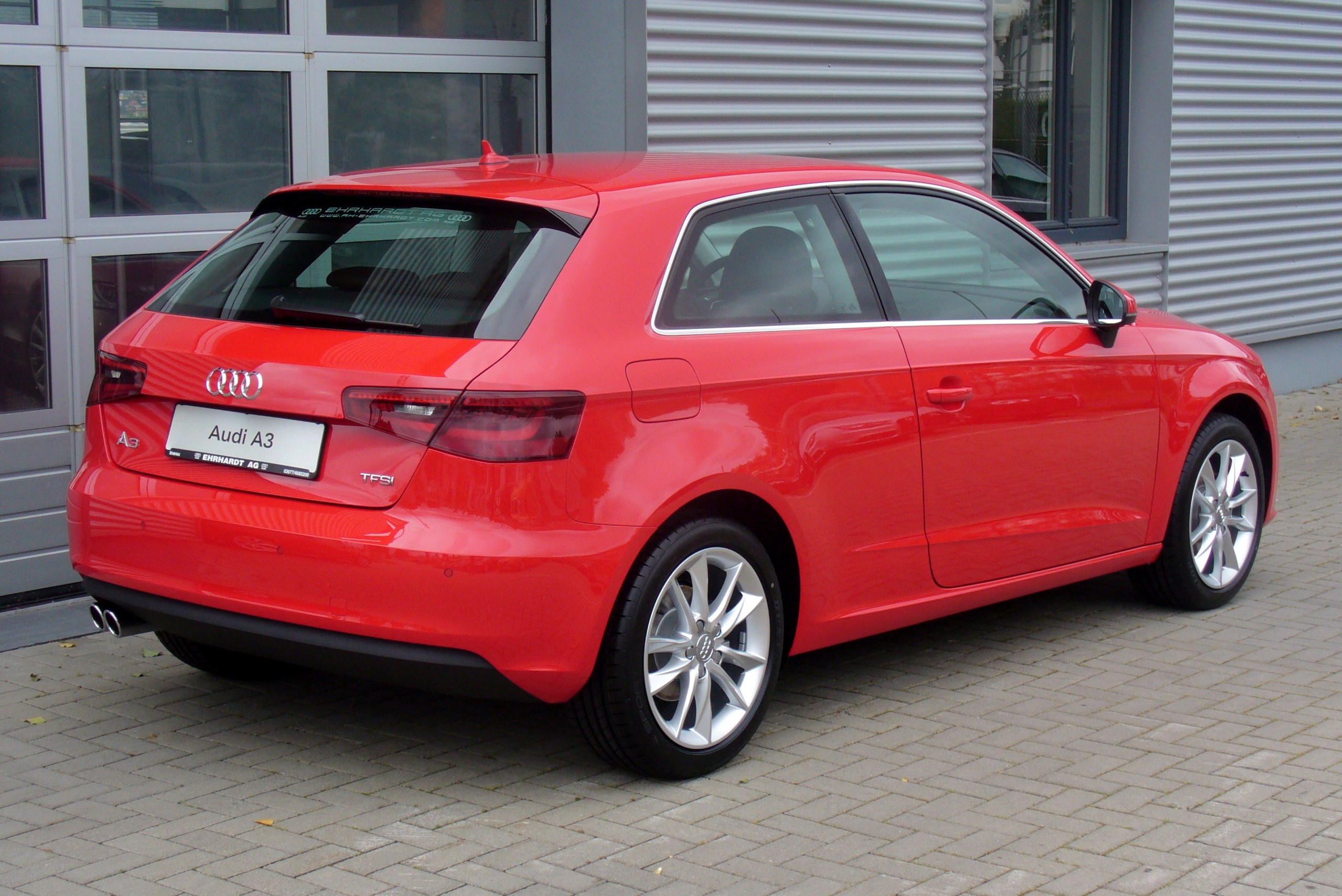 File:Audi A3 8V 1.4 TFSI Ambiente Misanorot Heck.JPG - Wikimedia Commons