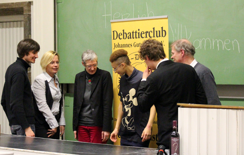 File:Debattierclub-JGU-2013.jpg