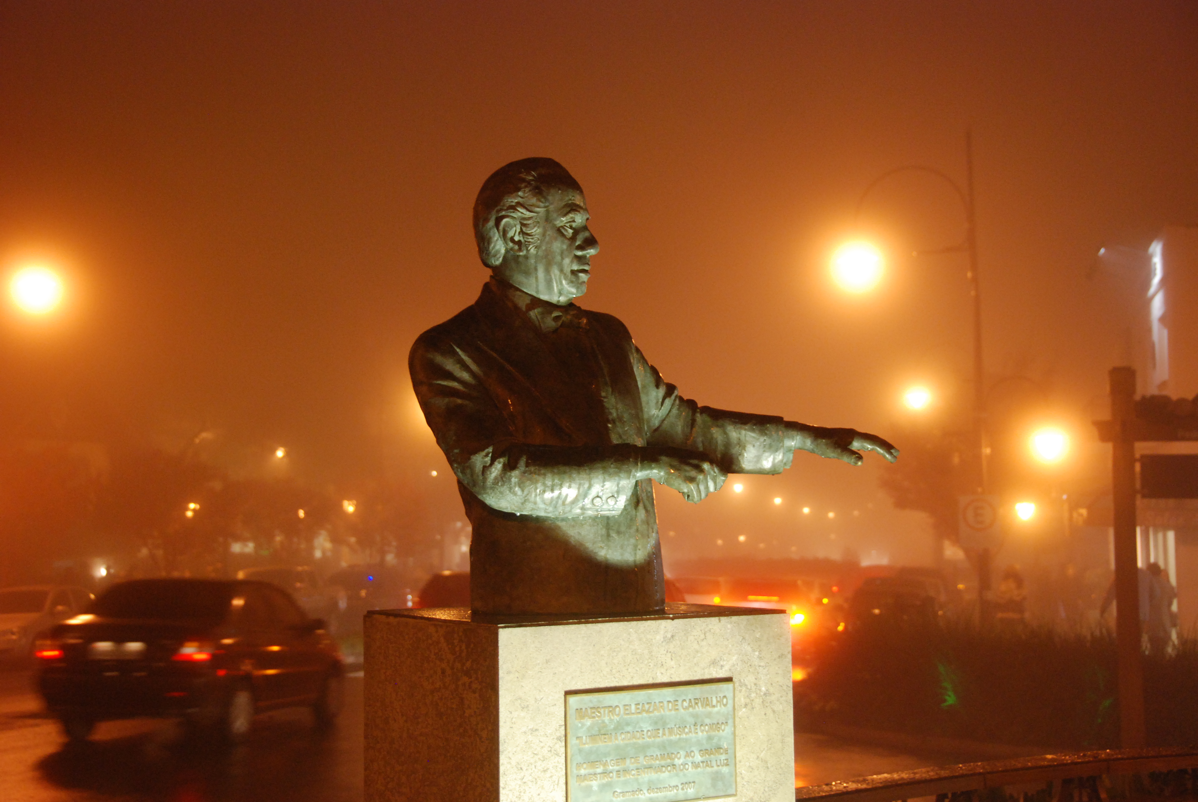 Bust of de Carvalho in [[Gramado]]