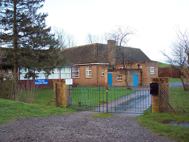 File:Girl Guide Headquarters near Berwick St James - geograph.org.uk - 333550.jpg