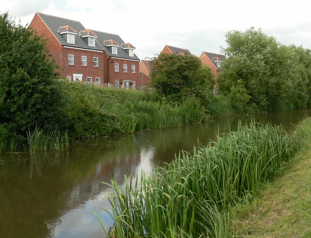 File:Grand Union Canal - geograph.org.uk - 481501.jpg