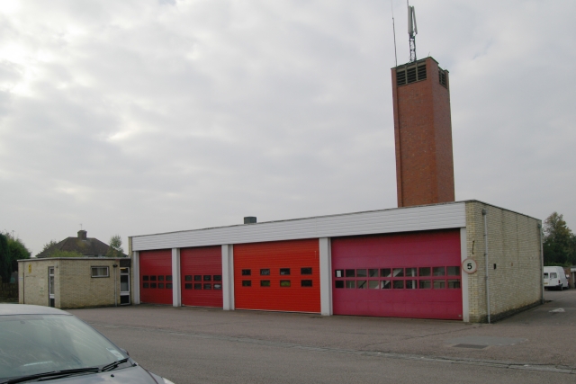 File:Hitchin fire station - geograph.org.uk - 584289.jpg