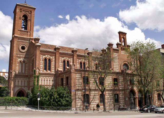 File:Iglesia Santa Cristina.jpg