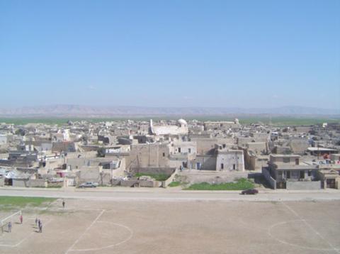 File:Iraqvillagetelskuf3.JPG