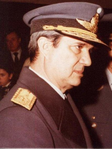 File:LamiDozoBasilio(cropped).jpg