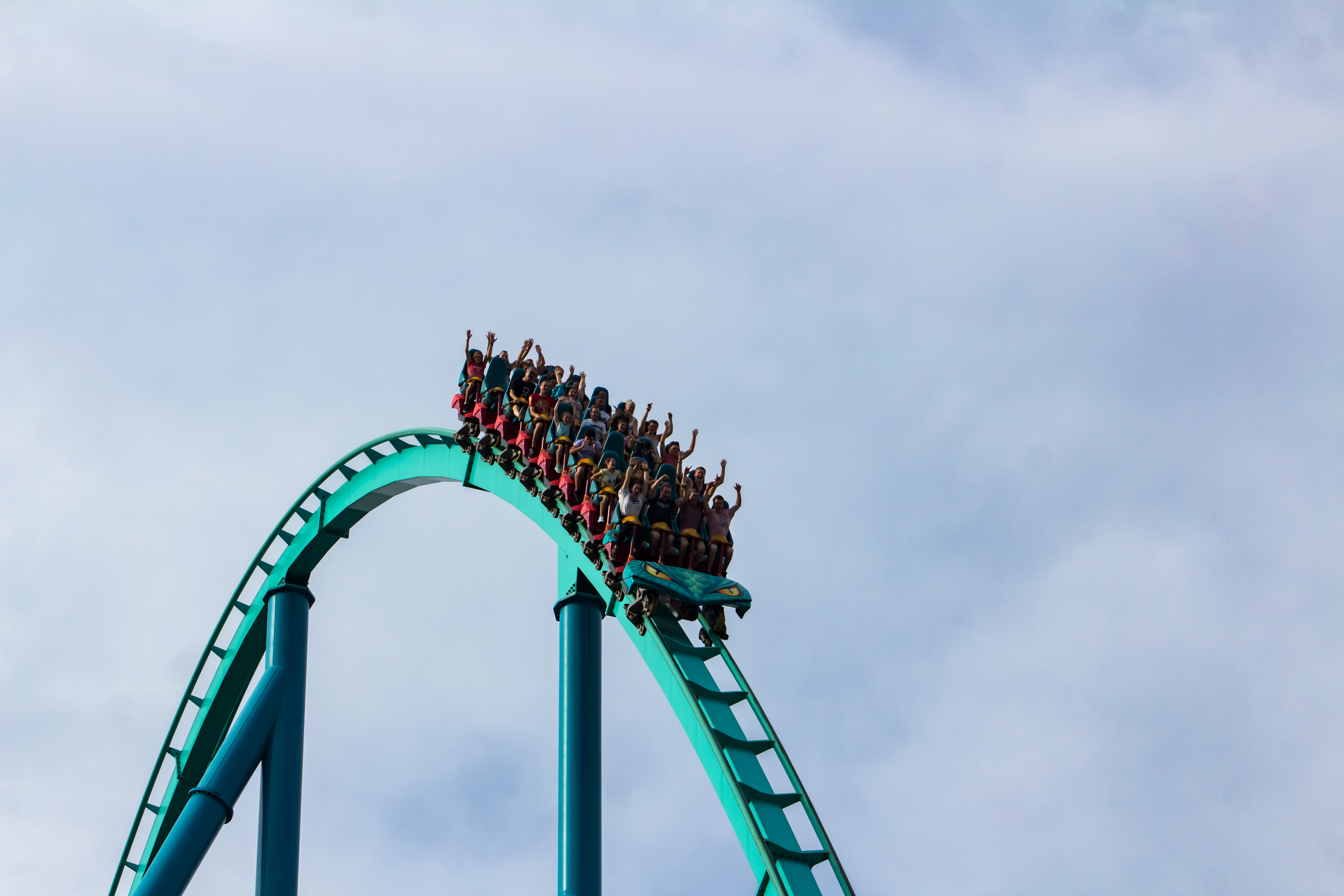 File Leviathan roller coaster August 2018 2 .jpg Wikimedia Commons