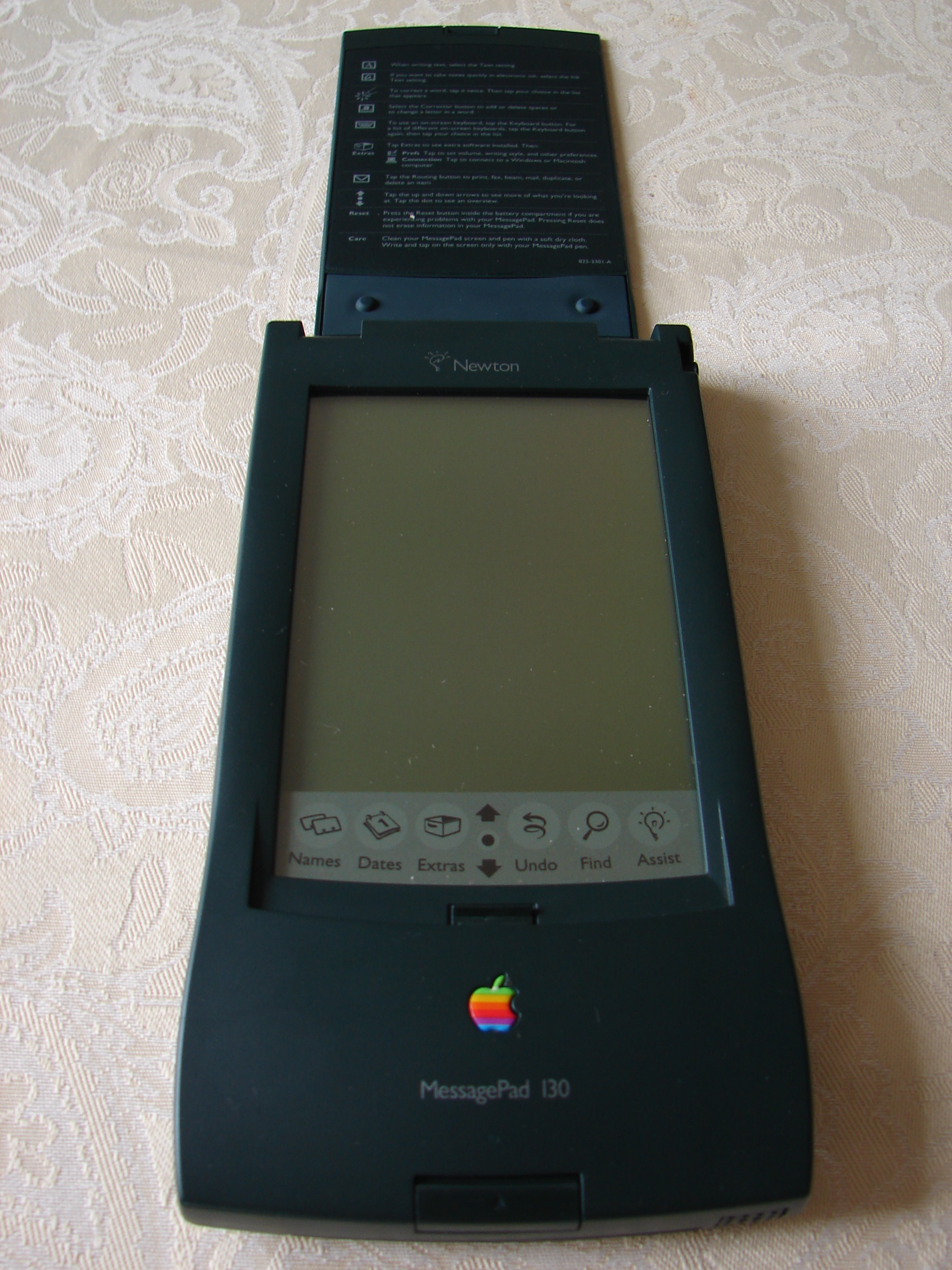 File:Newton MessagePad 130 (516564546).jpg - Wikimedia Commons