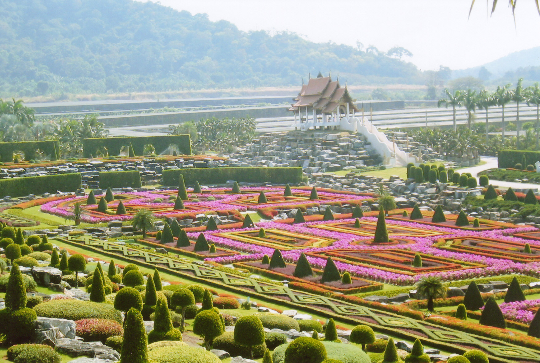 Nong Nooch Tropical Botani Garden, Wisata Thailand