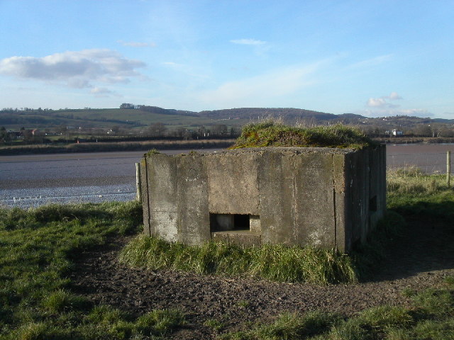 File:Pill Box on the Severn - geograph.org.uk - 121102.jpg