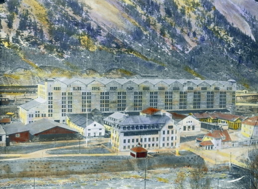 File:Rjukan fabrikker - Norsk Hydro.jpg