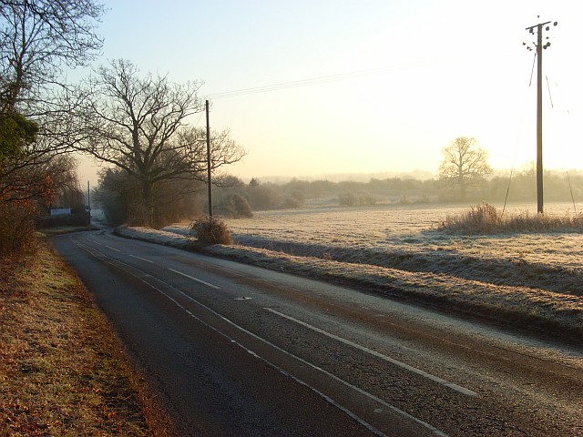 File:The B3024, Ruscombe - geograph.org.uk - 634971.jpg