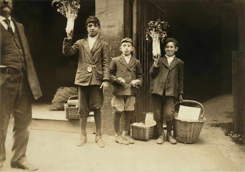 File:Young Italian fruit peddlers Boston, Lewis Wickes Hine 1915.jpg