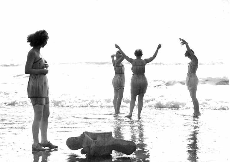 File:"Spruce Girls" in spruce veneer bathing suits at the beach playing in the surf, probably near Hoquiam, Washington (4724287135).jpg