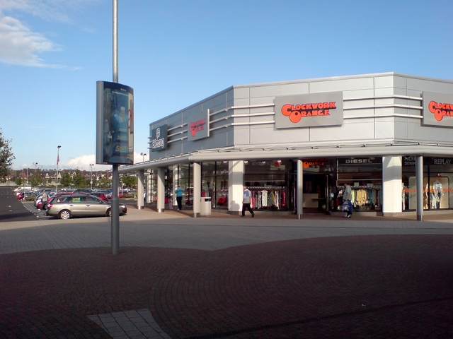 File:'Junction One' shopping centre - geograph.org.uk - 975279.jpg