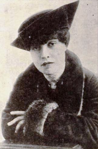 File:Anita Loos - Dec 1917 EH.jpg