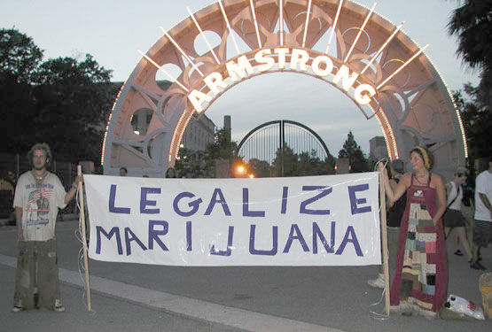 File:Armstrong Legalize Marijuana 2001.jpg