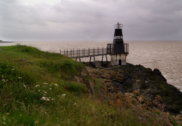 File:Battery point lighthouse Portishead.jpg
