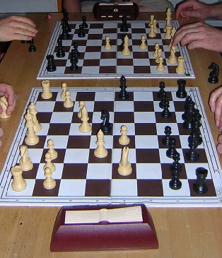 File:Bughouse game.jpg