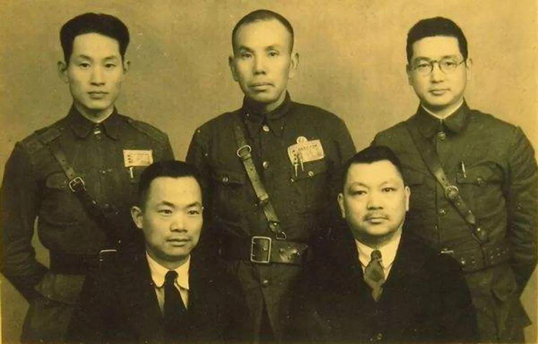 File:Chinese Tax Police Force officers.jpg - Wikimedia Commons