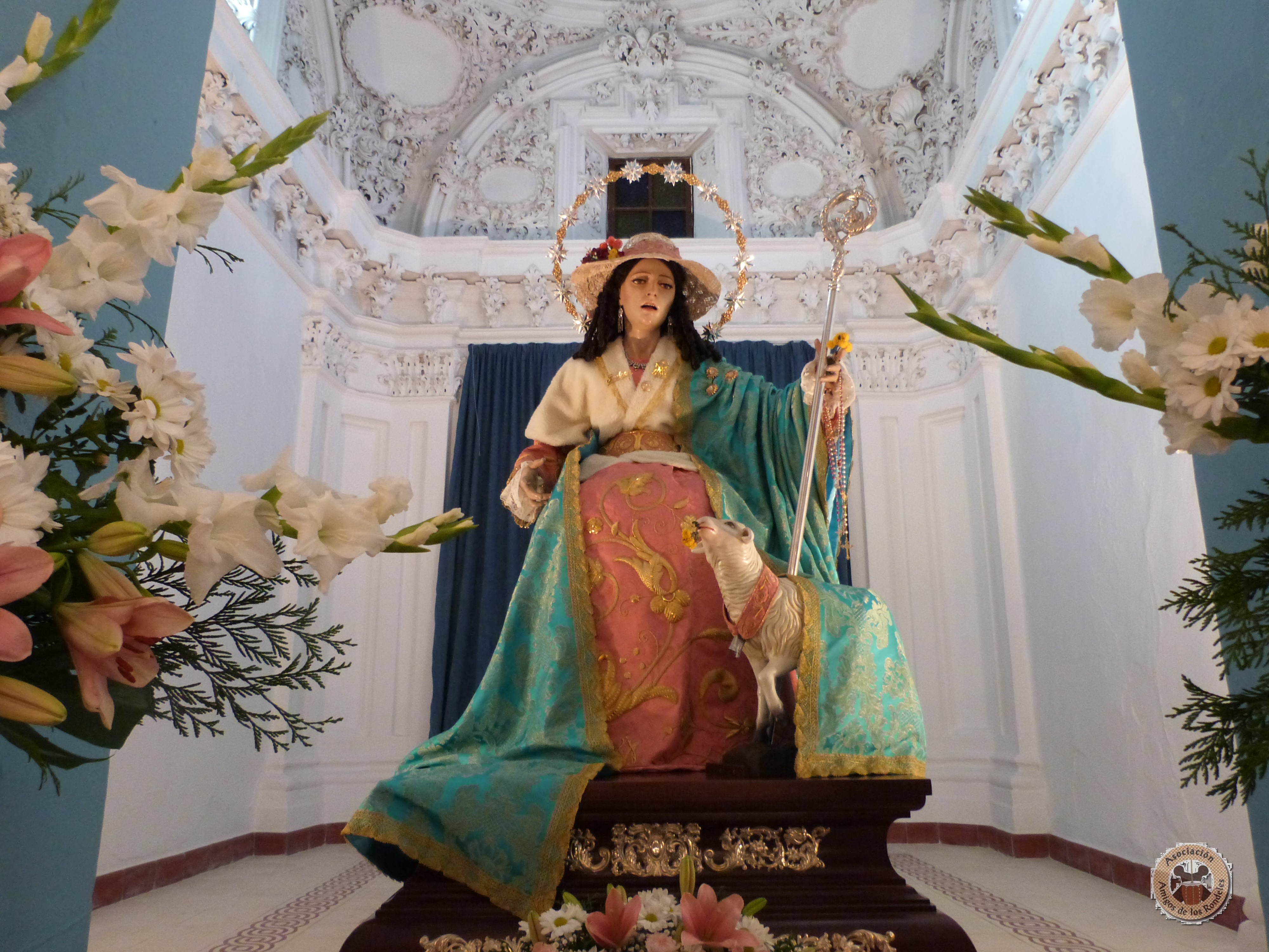 Archivo:Divina Pastora en el Camarín de la Ermita de la Veracruz.JPG -  Wikipedia, la enciclopedia libre