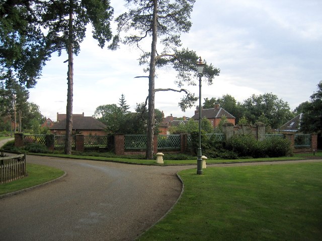 File:Grovehurst Park - geograph.org.uk - 31863.jpg