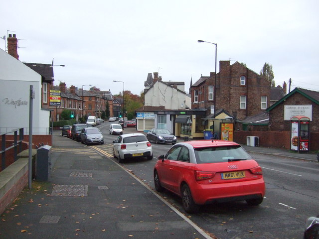 File:Hale Road (A538) - geograph.org.uk - 5177492.jpg