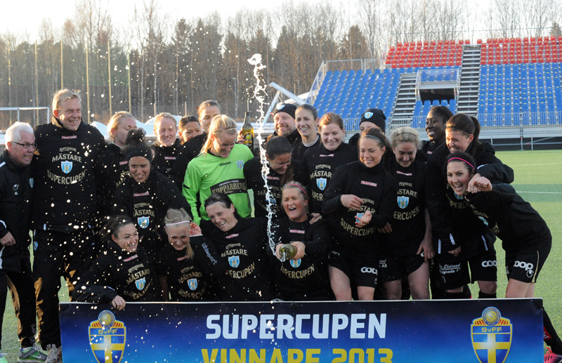 File:Kopparbergsgoteborgfc2013.jpg