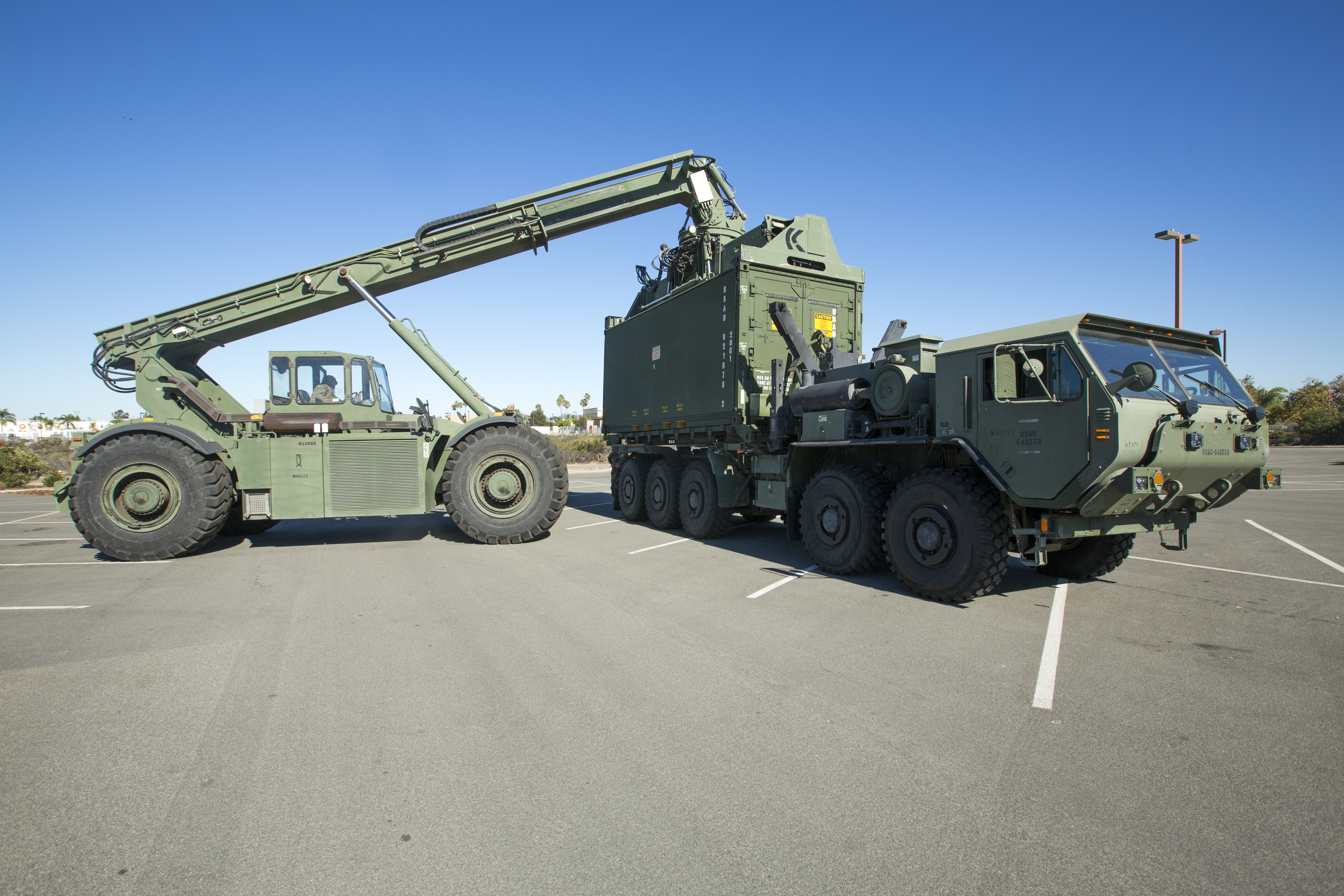 truck wrecker 10x10 logistics vehicle system