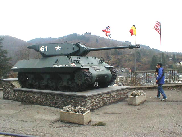 Tanks wi. 17pdr SP Achilles.