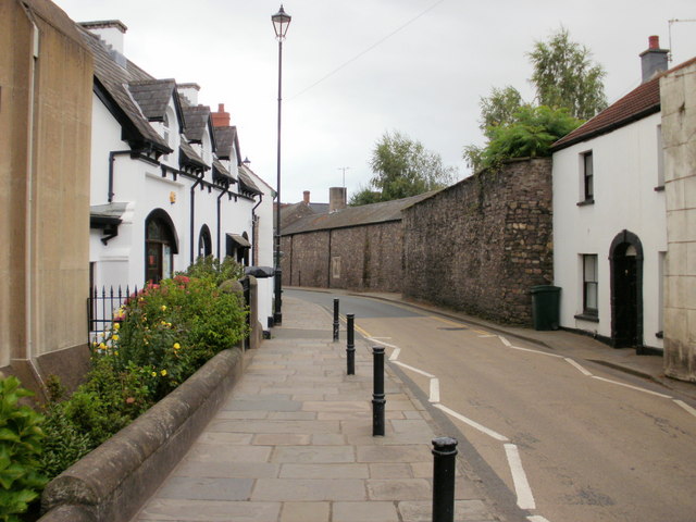 File:Looking to the southeast along High Street, Caerleon - geograph.org.uk - 1714175.jpg