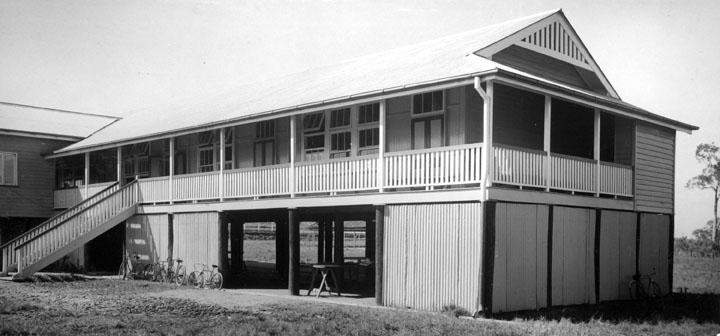 File:Queensland State Archives 1594 Additional accommodation Nudgee State School August 1950.png