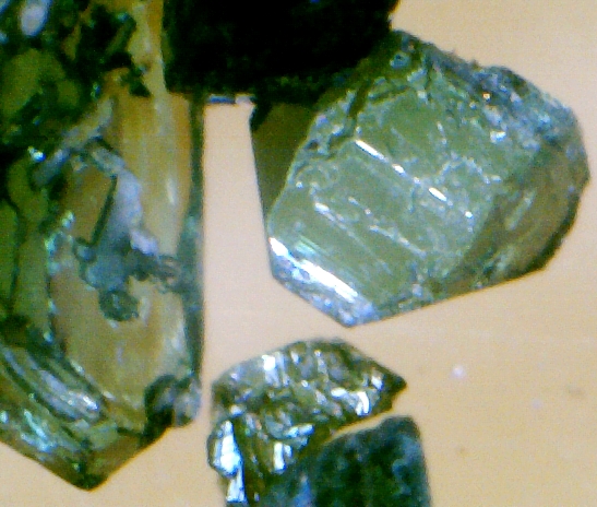 File:Thorites - CAMR www.amrminerals.co.uk 10-crop.jpg