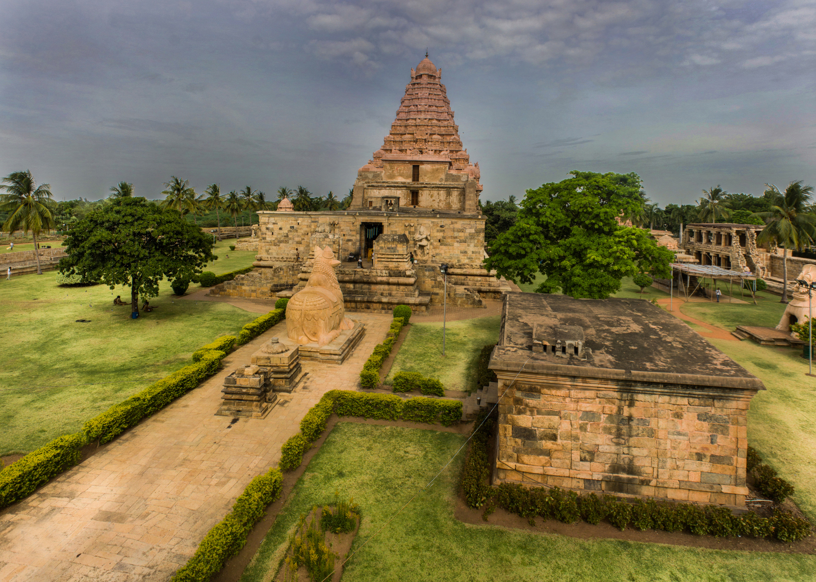 File:Top view of Gangaikondacholapuram.jpg - Wikimedia Commons