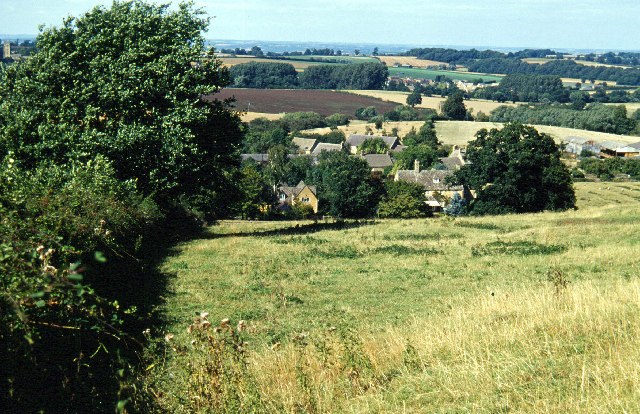 View over Broad Campden - geograph.org.uk - 47125