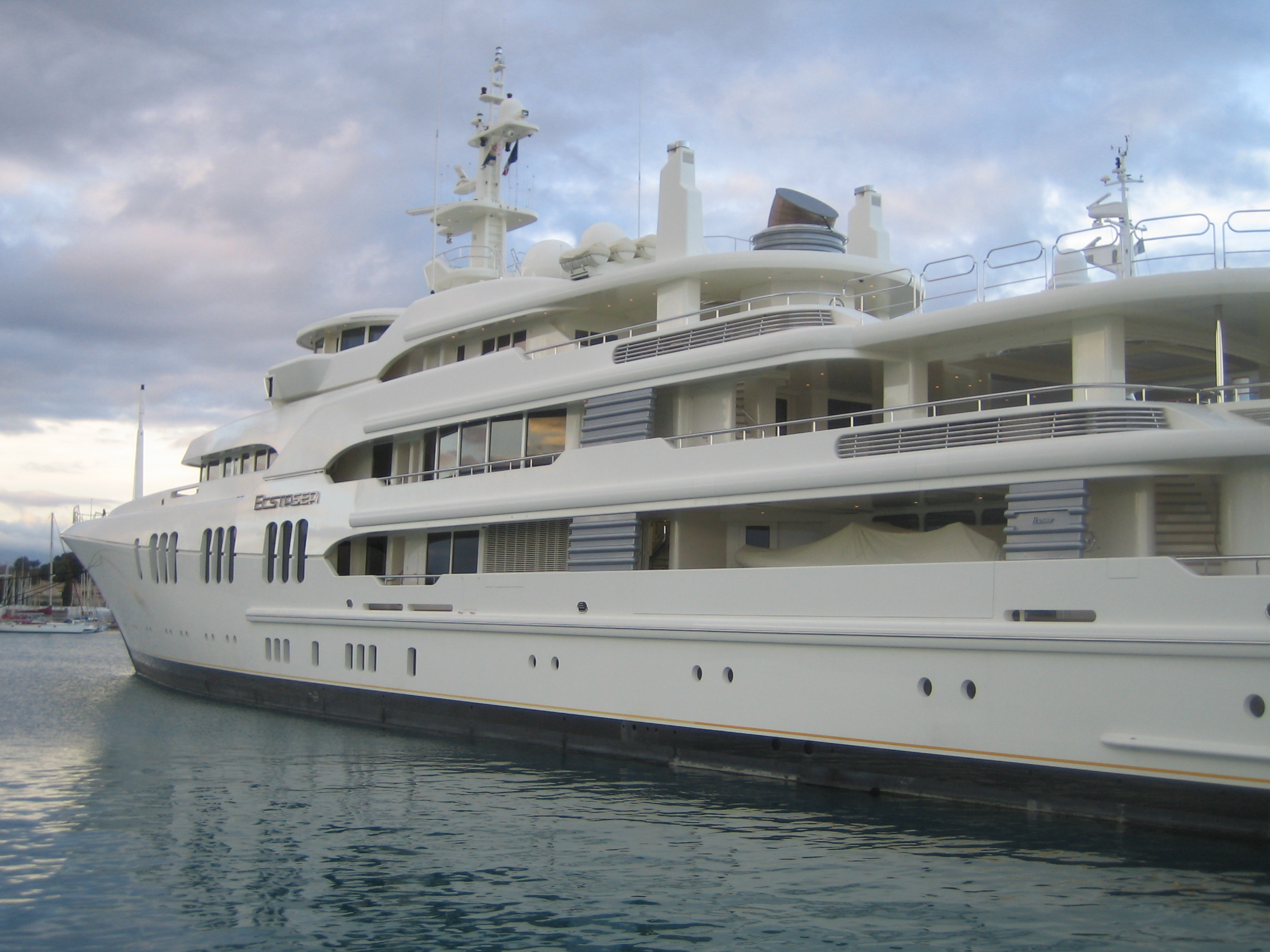 Feadship  Royal Van Lent Shipyard