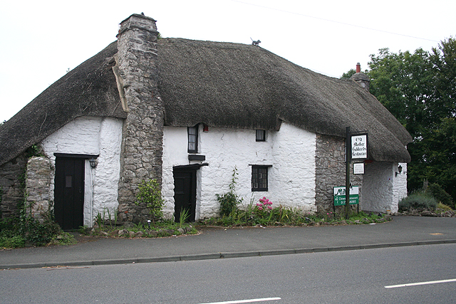File:Yealmpton, Old Mother Hubbards Cottage - geograph.org.uk - 1490387.jpg