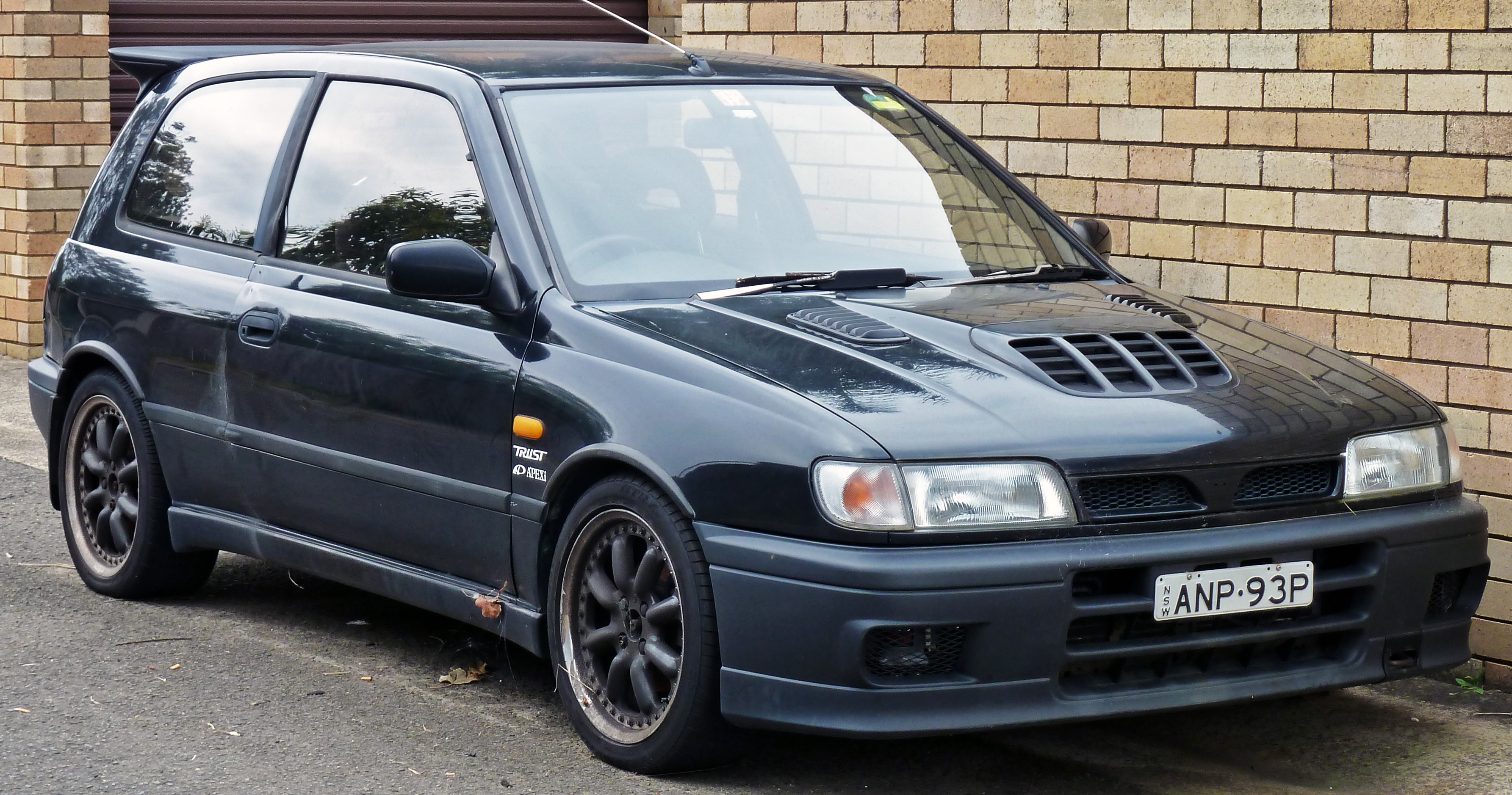 1994 Nissan pulsar hatchback #10