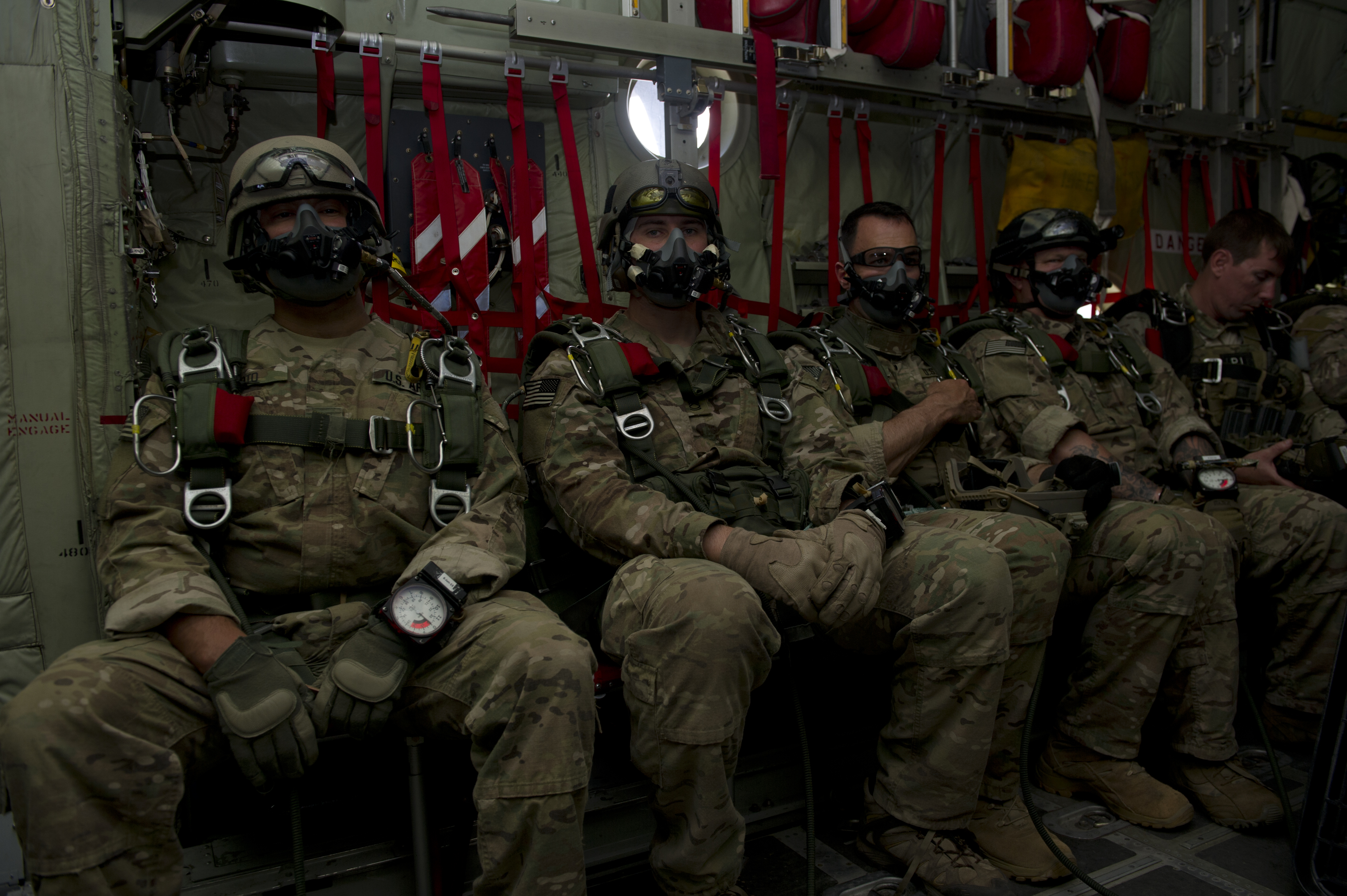 File:7th SFG prepare to HALO jump during exercise Emerald Warrior.jpg ...
