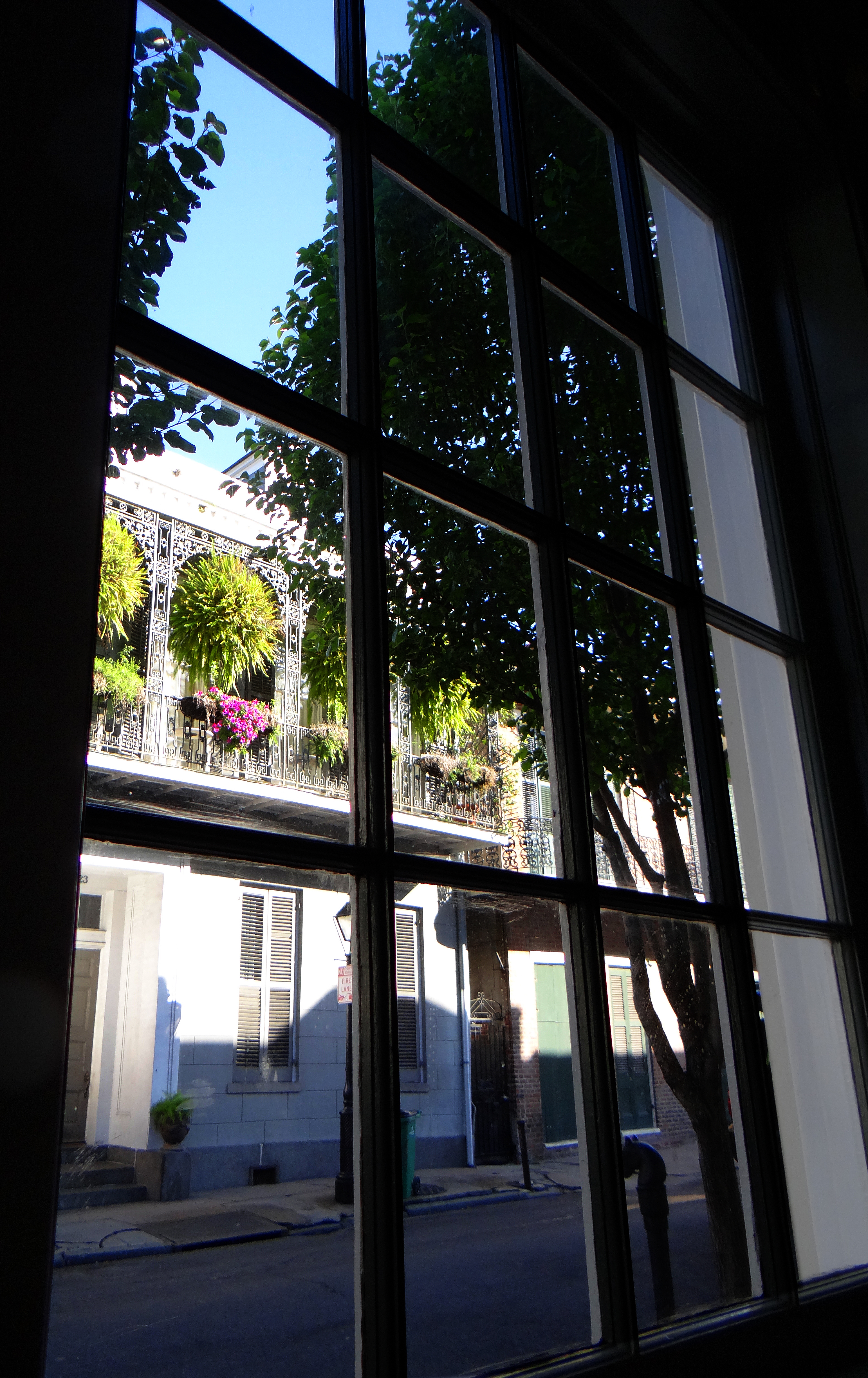 File:Chartres Street French Quarter New Orleans LA.jpg - Wikipedia