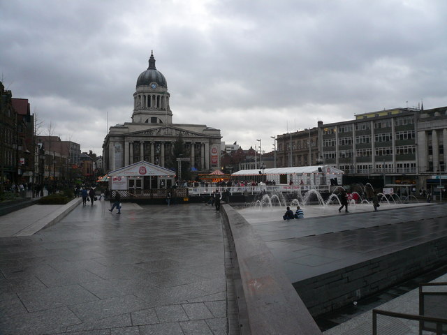 File:Council House, Fountains and Ice Rink - geograph.org.uk - 642269.jpg