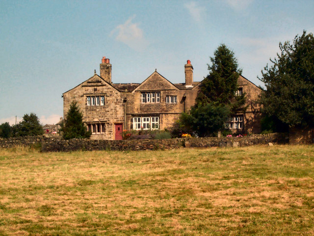 File:Dean House, Allerton - geograph.org.uk - 39165.jpg