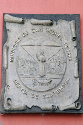 File:Escudo petapa.jpg