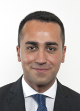 Luigi Di Maio datakamera 2018.jpg