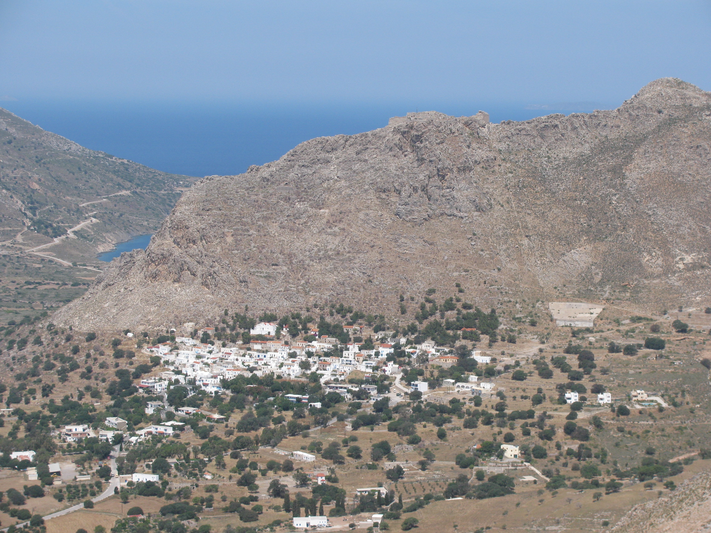 File:Megalo Chorio, Tilos.JPG - Wikimedia Commons