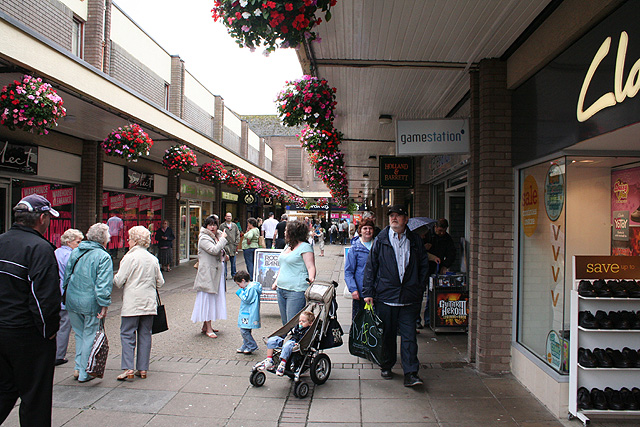 File:Newton Abbot, Market Walk - geograph.org.uk - 919978.jpg