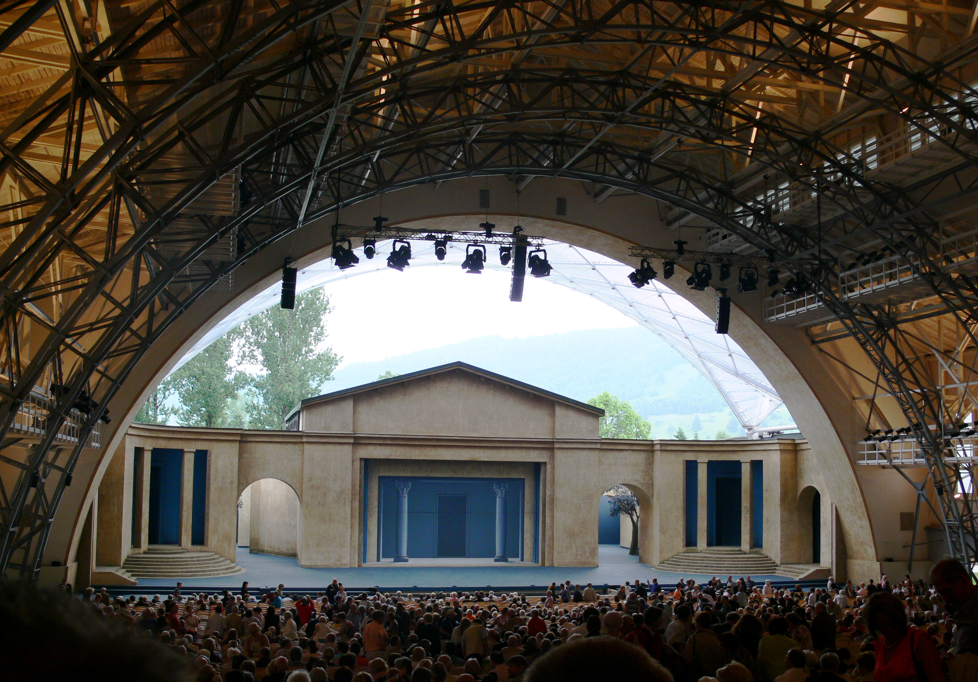 Oberammergau Passionstheater 2010 3.jpg