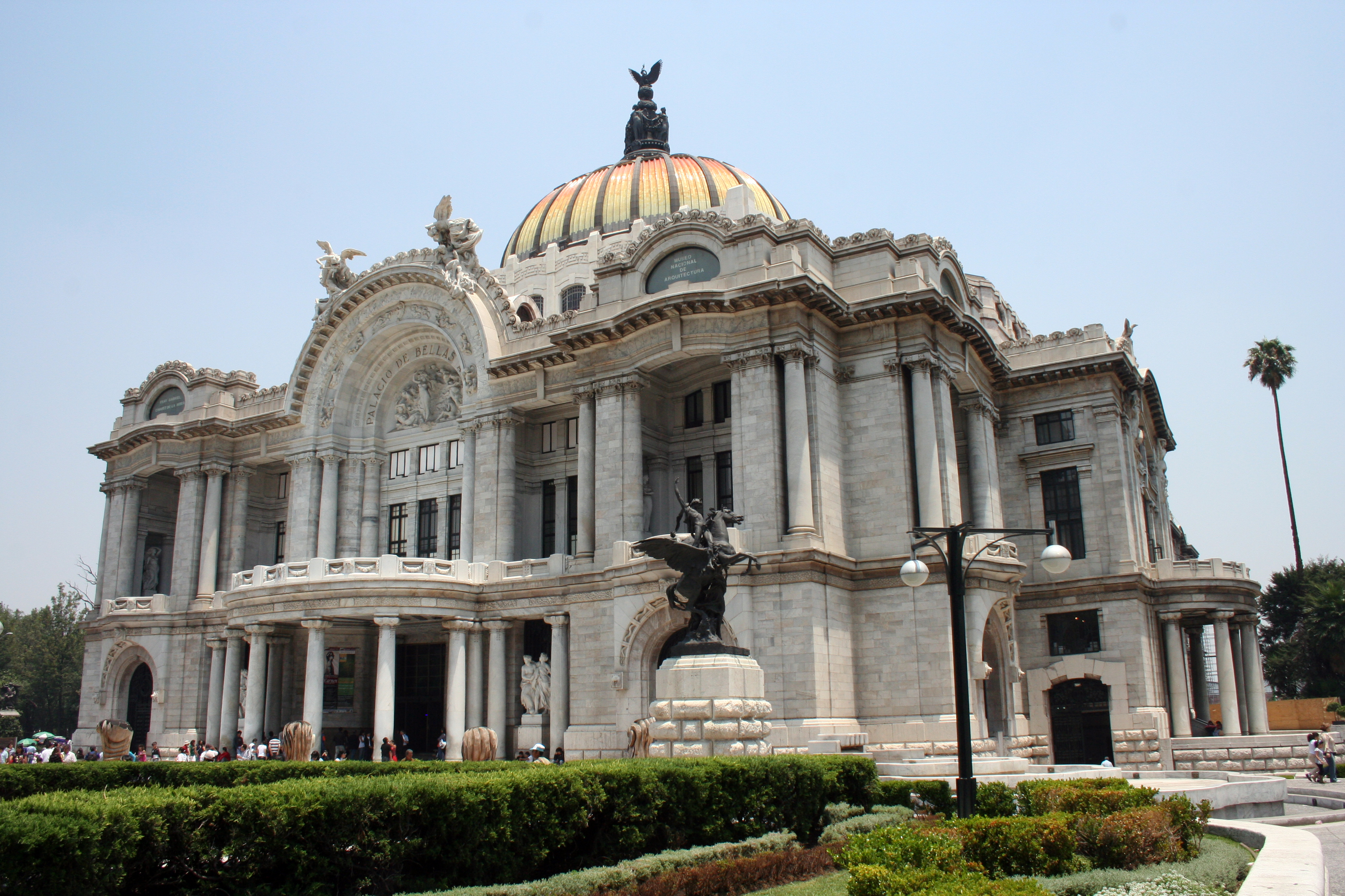 Bellas artes. Дворец изящных искусств Мексика. Дворец изящных искусств в Мехико Мексика. Оперный театр Мехико. Дворец изящных искусств Мехико внутри музей.